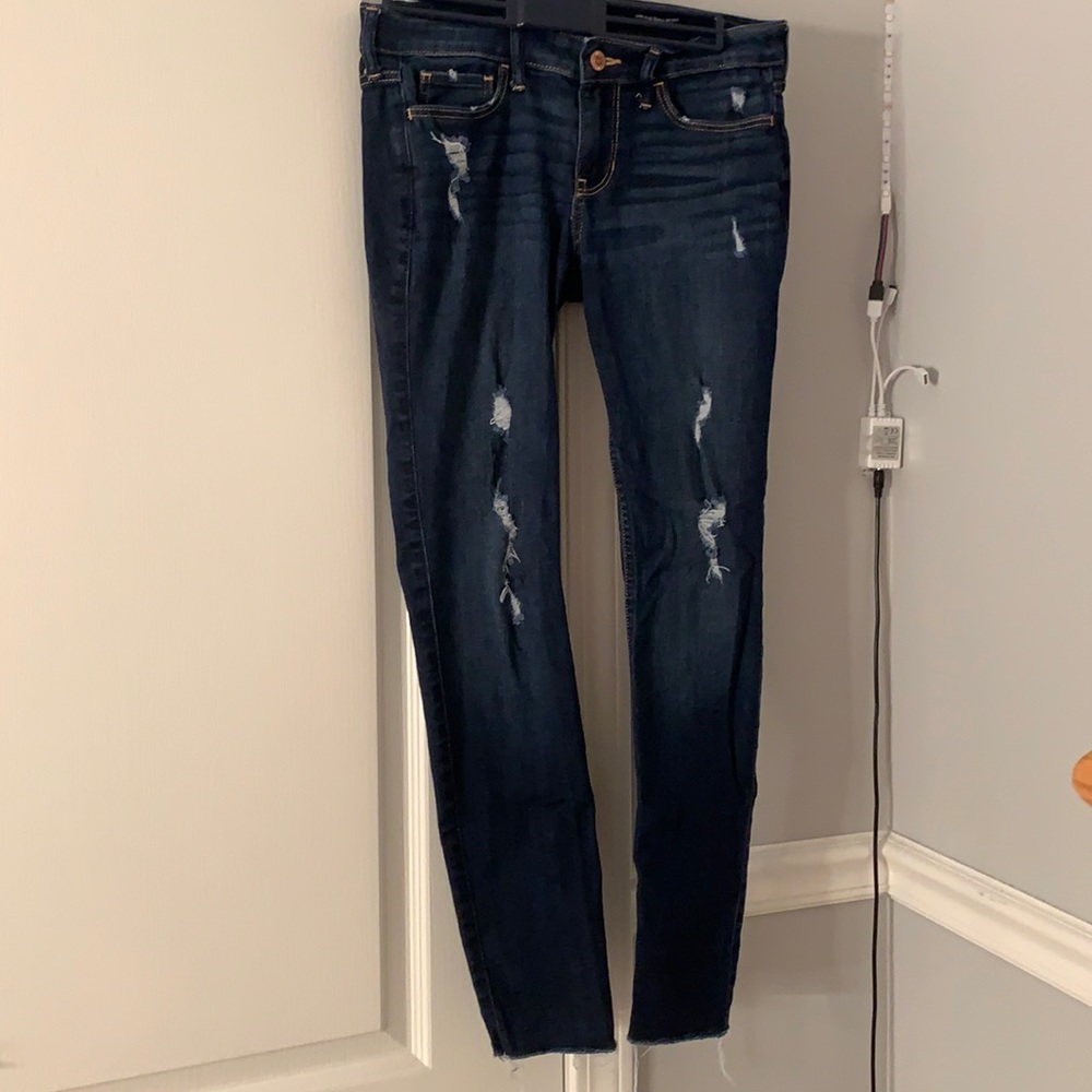 Low rise supper skinny jeans, Hollister, Size 3.